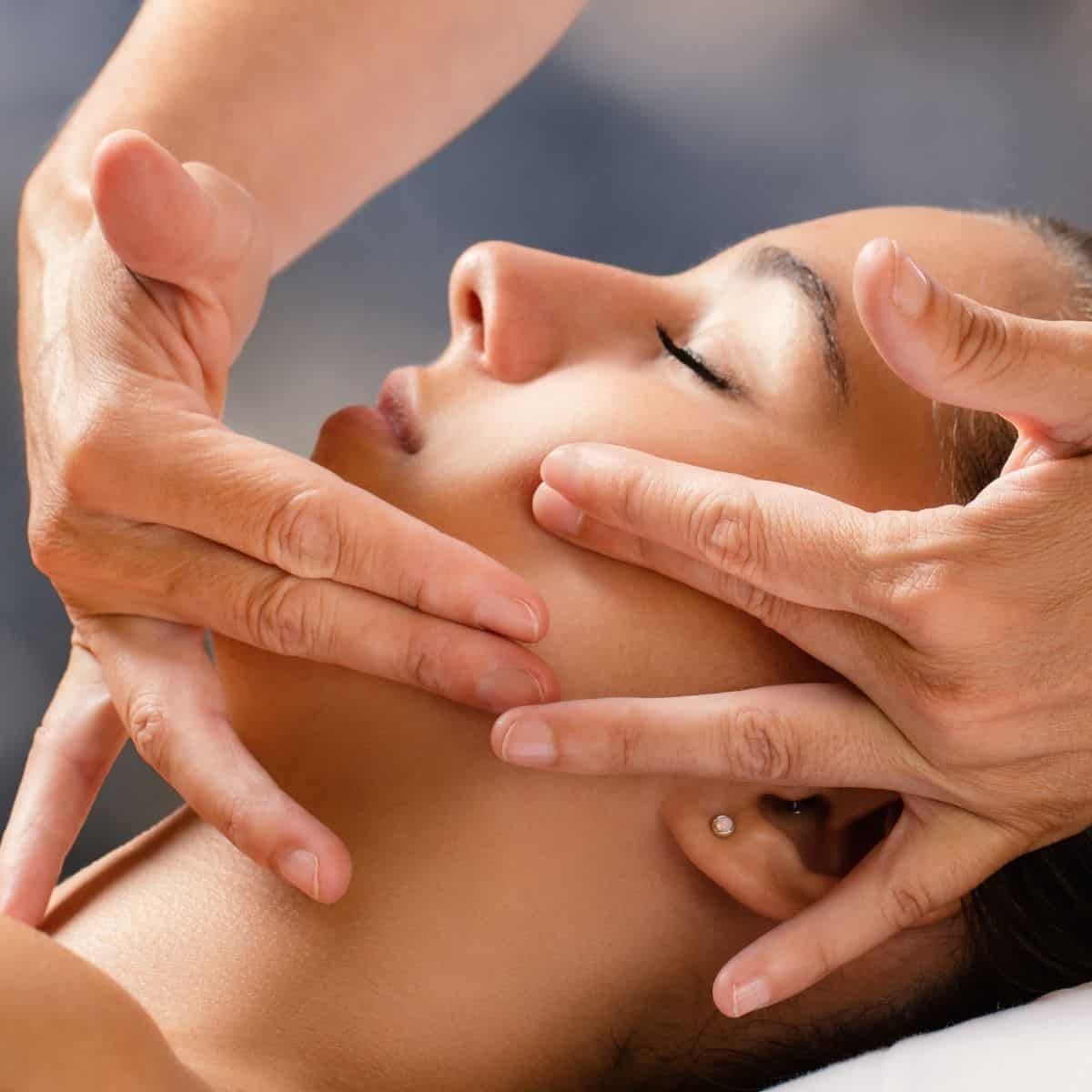 Lifting Facial Yugen FaceSpa